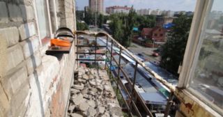 Демонтаж балкона Лысьва, цена от 2906 руб.