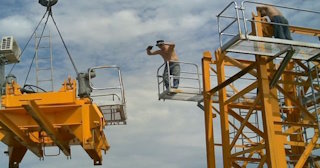 Демонтаж башенного крана в Лысьве - услуги по демонтажу от Сварной-Лсь от 1530 руб.
