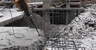 Демонтаж монолитного перекрытия в Лысьве - Профессиональная разборка от 816 руб.